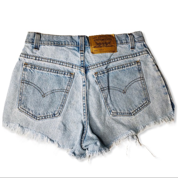 LEVIS vintage denim shorts - Picture 2 of 8